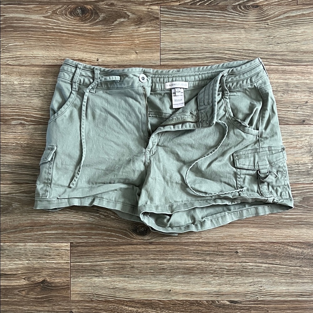 Sincerely Jules Olive Cargo Shorts